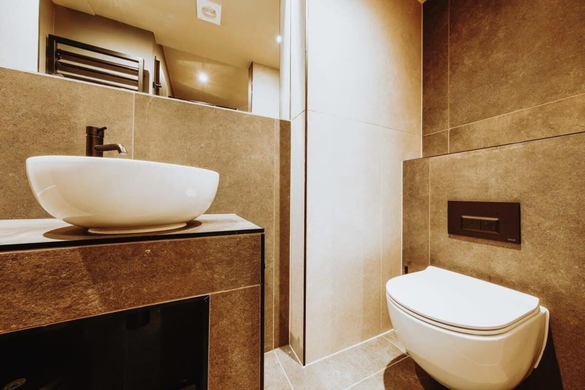 ブリストルClifton 32 - Garden Flat With Hot Tub - Hopewellアパートメント エクステリア 写真